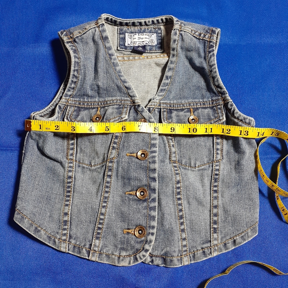 Girls Gap vest
